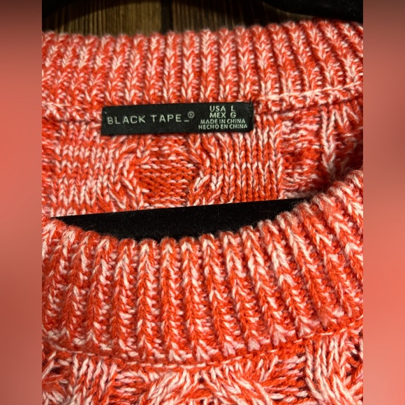 Black Taoe Orange Cable Knit Sweater - Picture 4 of 8